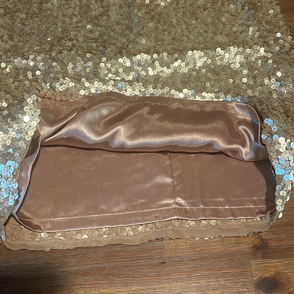 EUC Shelli‎ Segal Gold sequin pencil skirt - size 6 - Picture 8 of 11